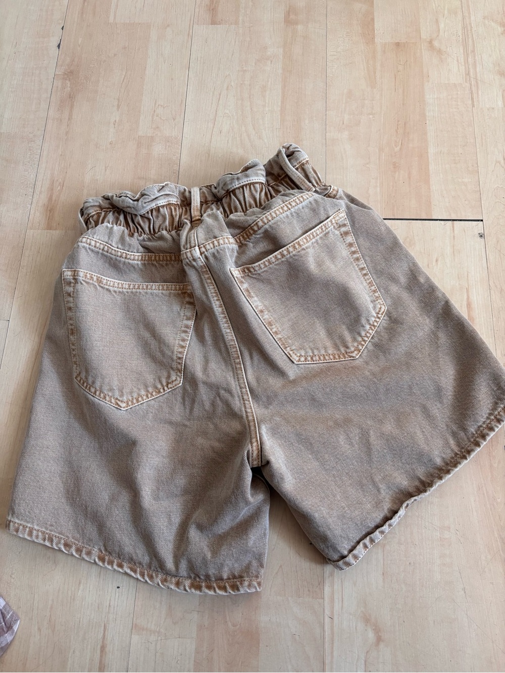 Frame Denim bermuda shorts Tan Paperbag Waist Denim Small - Picture 3 of 3